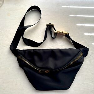 Amazon Black Fanny Pack with Gold Zipper